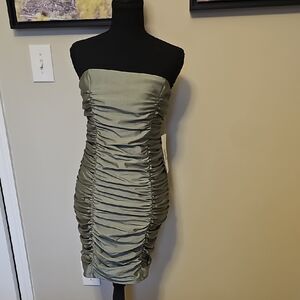 Chic Strapless Ruched Dress in Olive